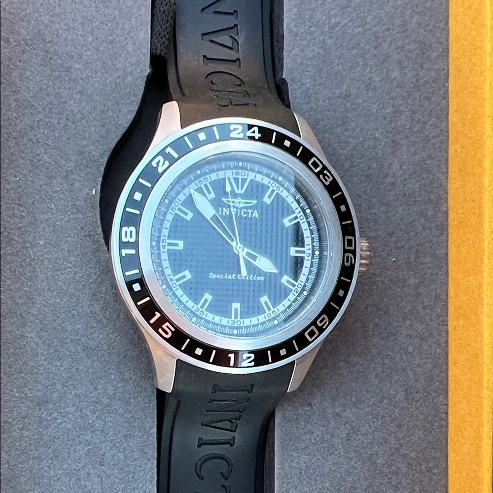 Invicta Special Edition Model 15222 Watch